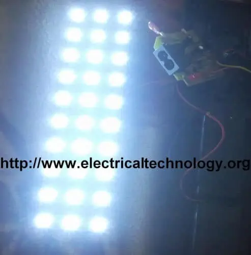 Luz LED de emergencia.-Potente amplificador-Barato-Circuito-LED-716-Luz de emergencia-Esquema