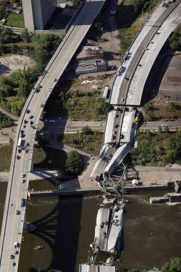 Colapso de puente de autopista de acero de Minneapolis