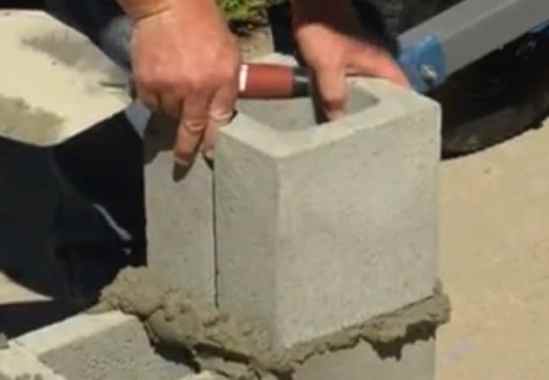 Colocación de bloques de cemento