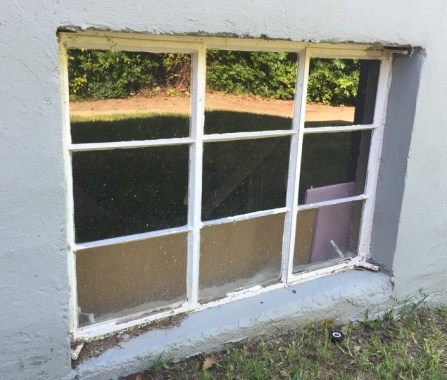 Instalación de ventanas en muros de hormigón.