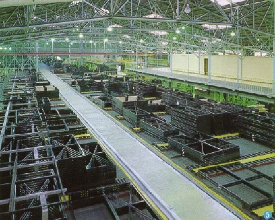 Planta de producción de paneles de acero automatizada y robotizada