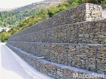 Estructura de muro de contención con muro de gaviones