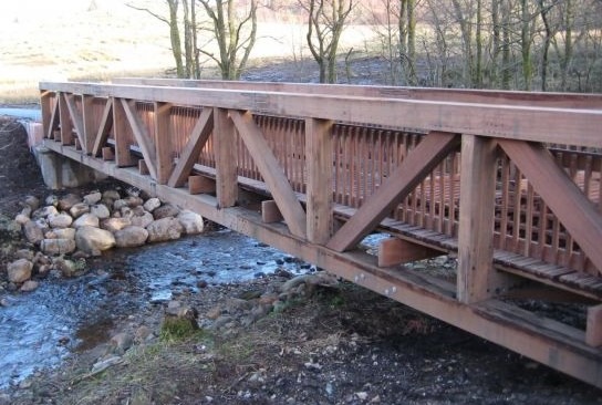 Tipos de puentes por material - puentes de madera