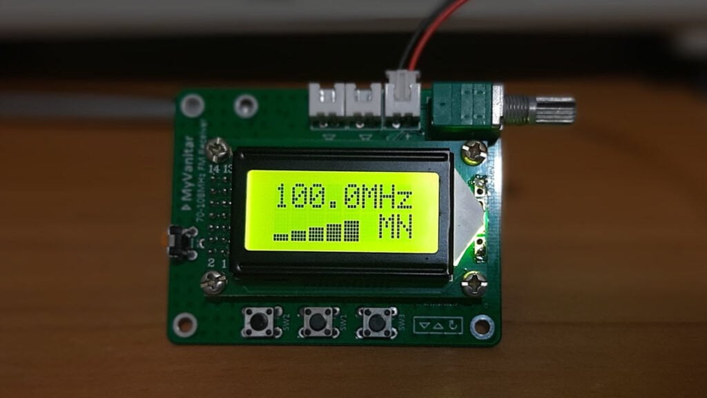 Receptor FM digital usando Arduino y módulo TEA5767 [Including a 3W+3W Class-D Amplifier]