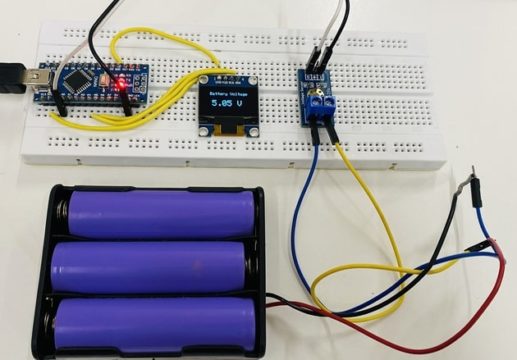 Sensor de voltaje de 0-25V DC e interfaz Arduino